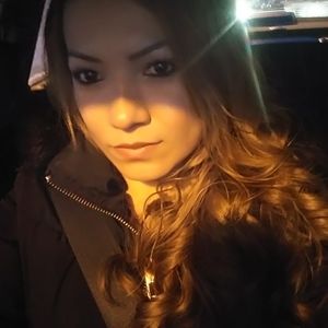 Meet your Posher, Lorena